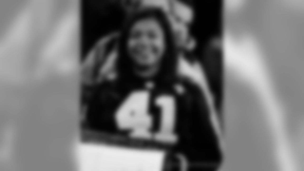 Saints 12 - Carolina 9 (W)
New Orleans Saints 2018 Season
Michael C. Hebert