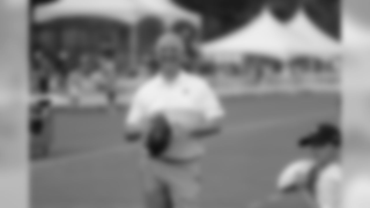 Gallery-John-Bel-Edwards-2660-1440-0749
