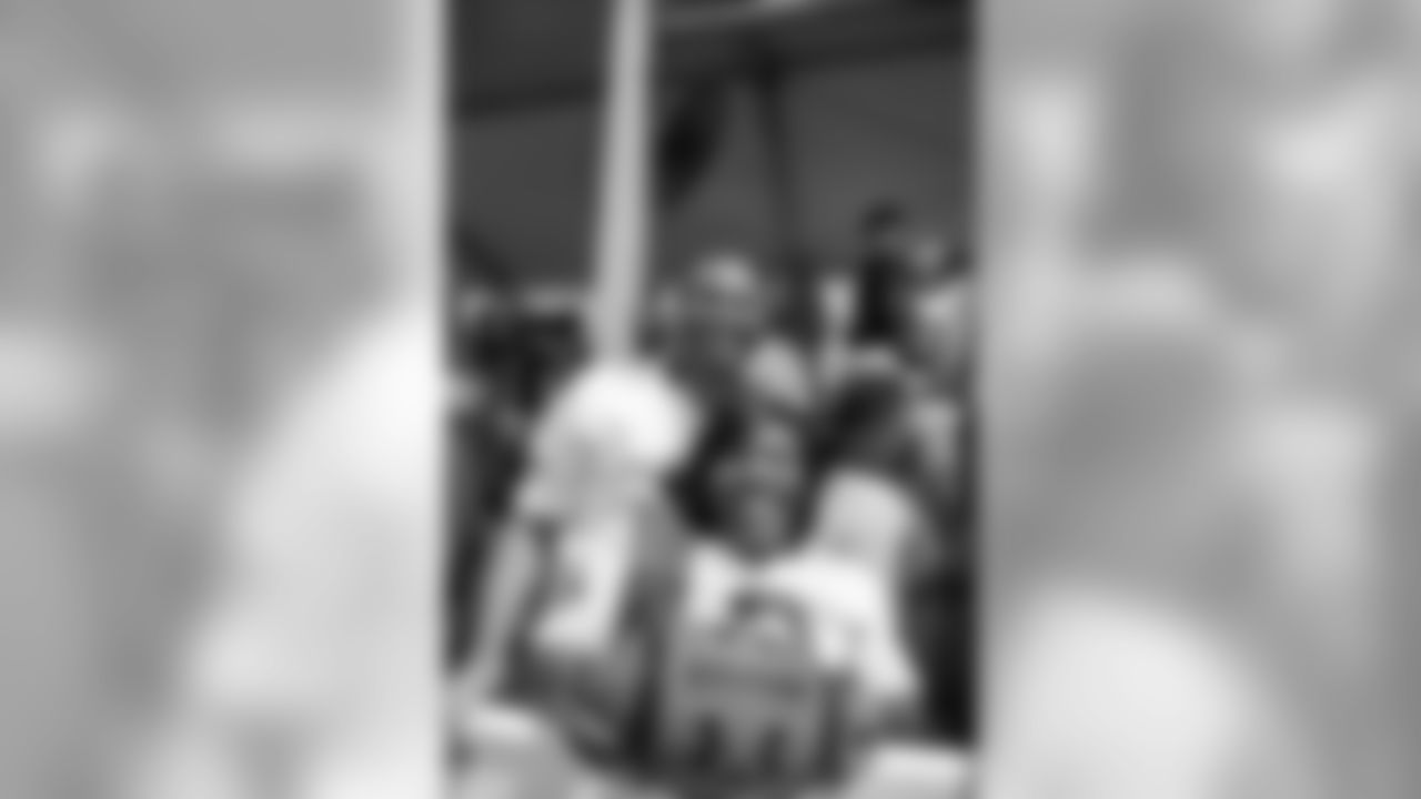 TrainingCamp_Fans_2019013