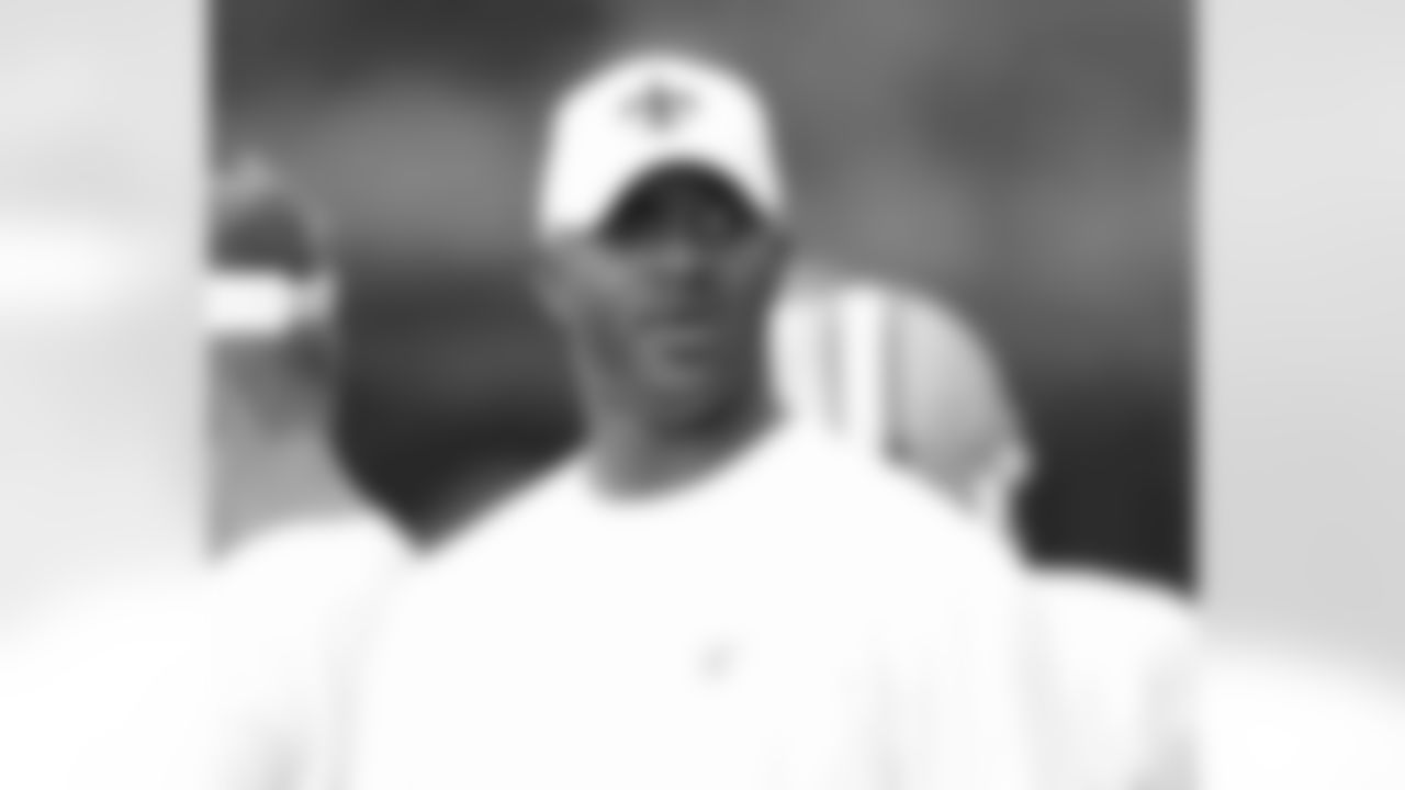 Assistant Defensive Line Coach Travis Jones