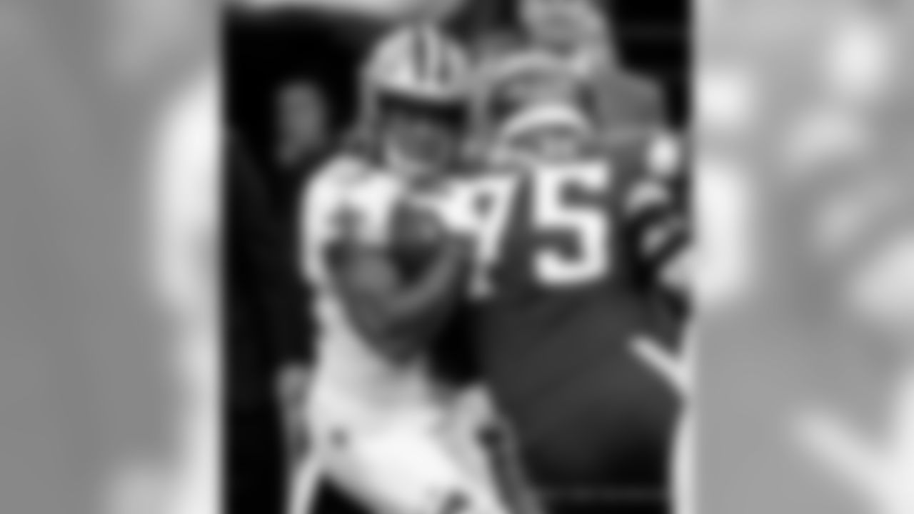 The New Orleans Saints and Minnesota Vikings battle it out in the Wild Card matchup at the Mercedes-Benz Superdome.