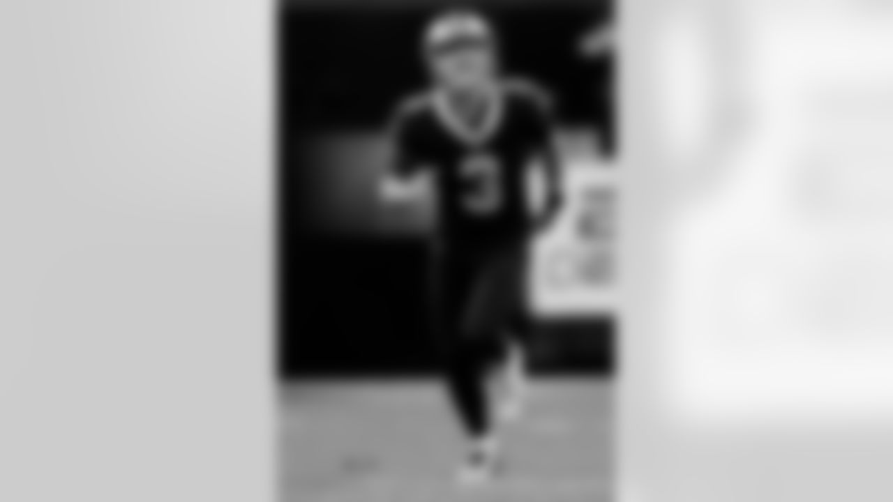 Game action photos from the New Orleans Saints vs. Los Angeles Chargers matchup in Week 5 of the 2020 NFL season.