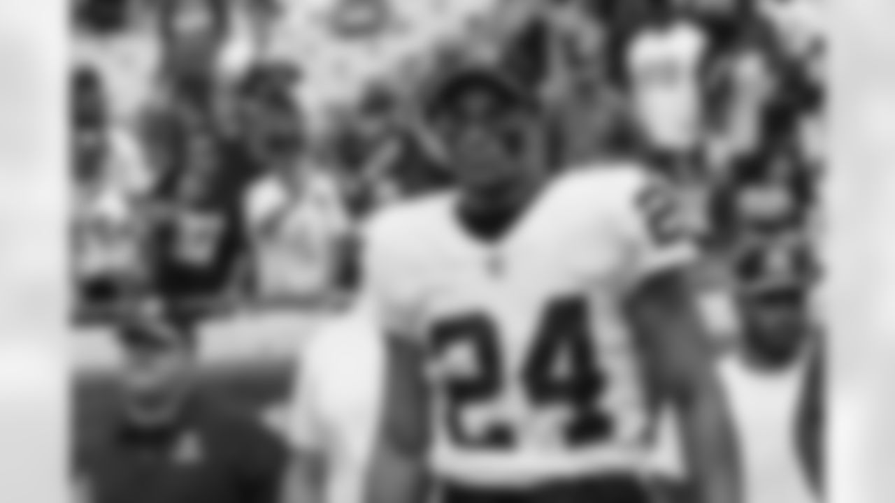 New Orleans Saints announced that they have signed with free agent safety Johnathan Abram on Wednesday, March 22, 2023. Check out Johnathan in action with the Seattle Seahawks and Las Vegas Raiders during his NFL career.