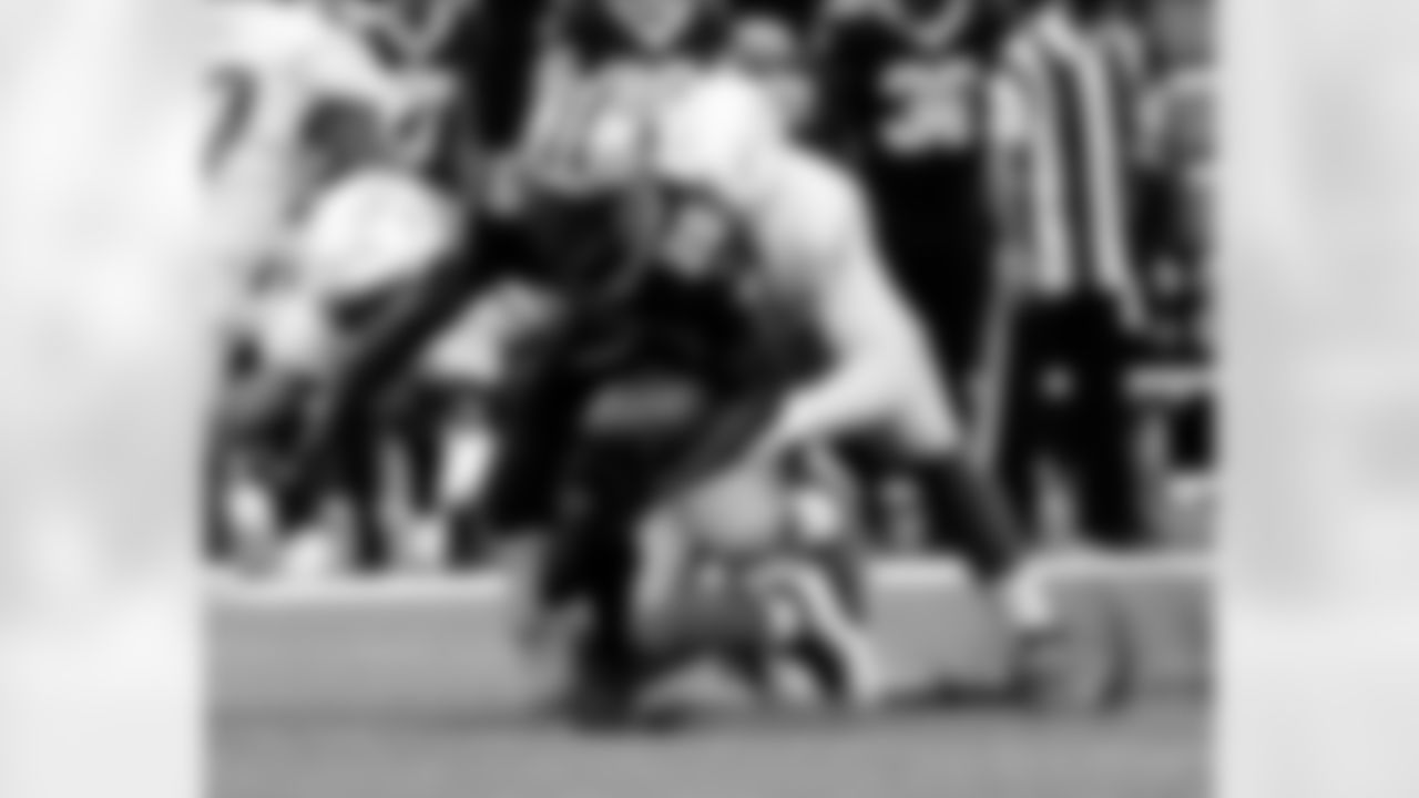 Game action photos from the New Orleans Saints vs. Los Angeles Chargers matchup in Week 5 of the 2020 NFL season.
