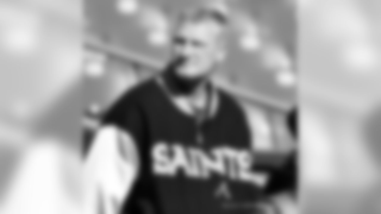 Gallery-Reg-Wk7-Saints-Ravens-Coaches-Staff-102118-017