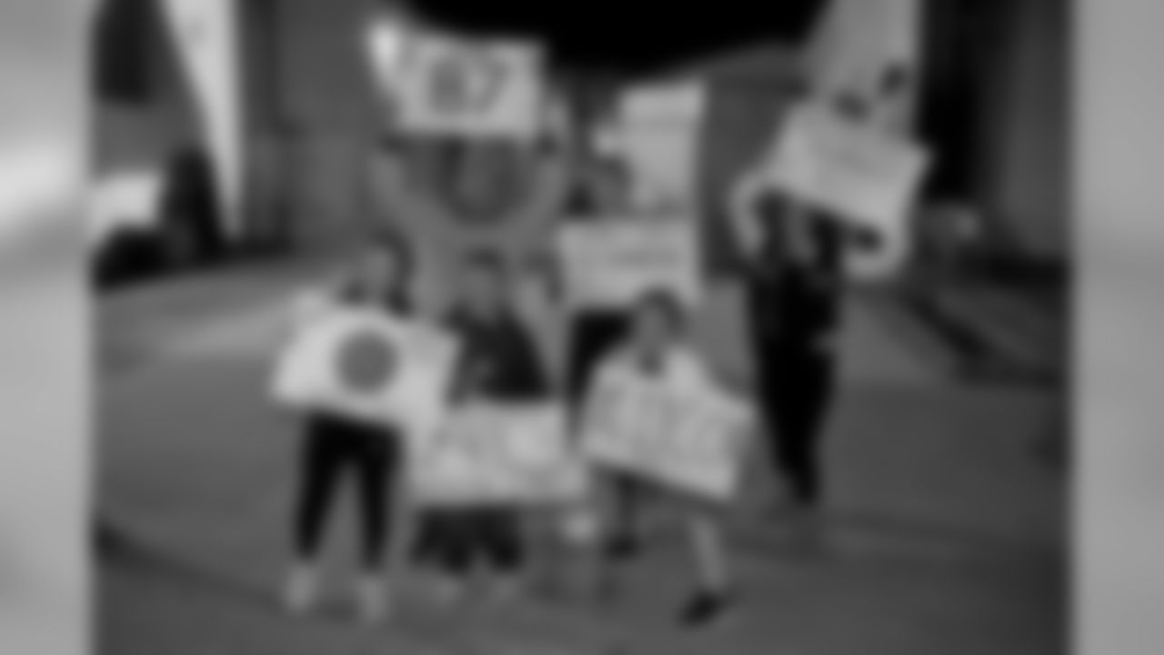 Gallery-Airport-Welcome-NOSTB-111719-0002