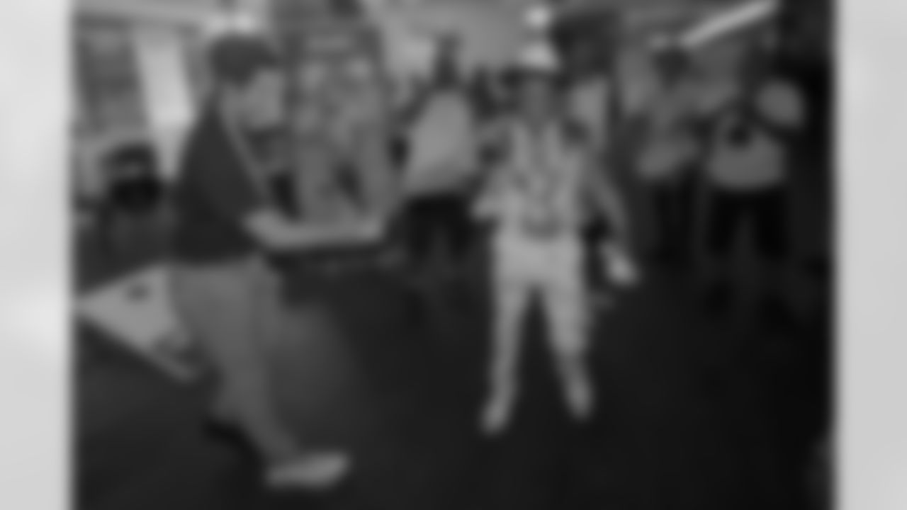The New Orleans Saints kicked off the 2022 NFL Flag Summit with a happy hour welcome event at Club XLIV and entertainment by the Free Agents Brass Band on Wednesday, June 20.
