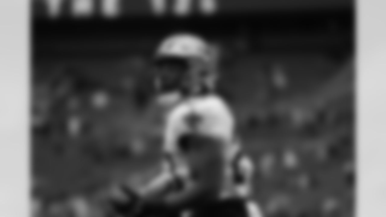 New Orleans Saints players and coaches prepare to take on the Seattle Seahawks in Week 7 of the 2021 NFL season.