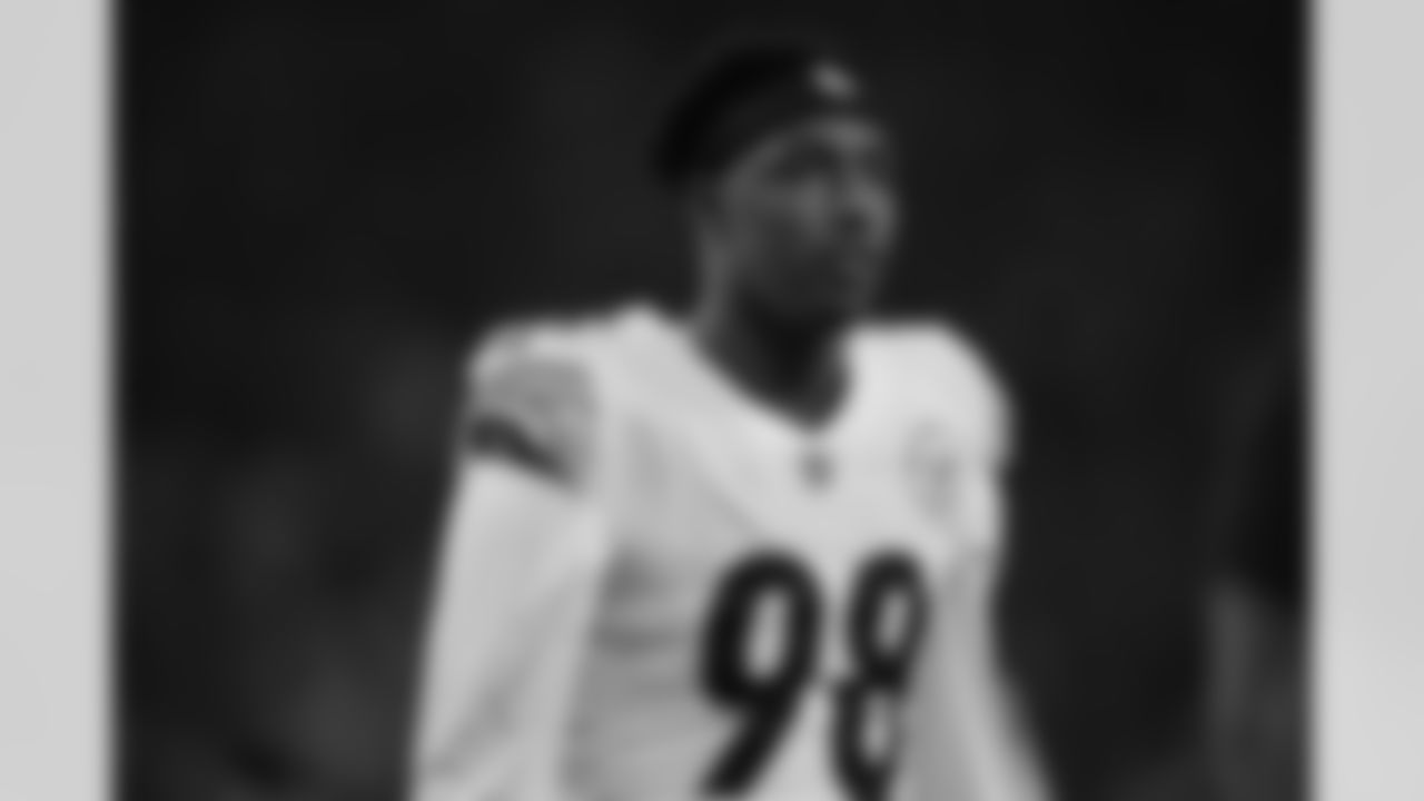 New Orleans Saints announced that they have agreed to terms with free agent defensive end Taco Charlton on Monday, April 4, 2022. Check out Taco in action with the Pittsburgh Steelers and Kansas City Chiefs during his career.