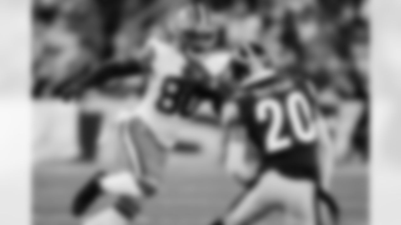 New Orleans Saints announced that they have agreed to terms with free agent receiver Jarvis Landry. Check out Jarvis in action with the LSU Tigers, Miami Dolphins, and Cleveland Browns during his career.