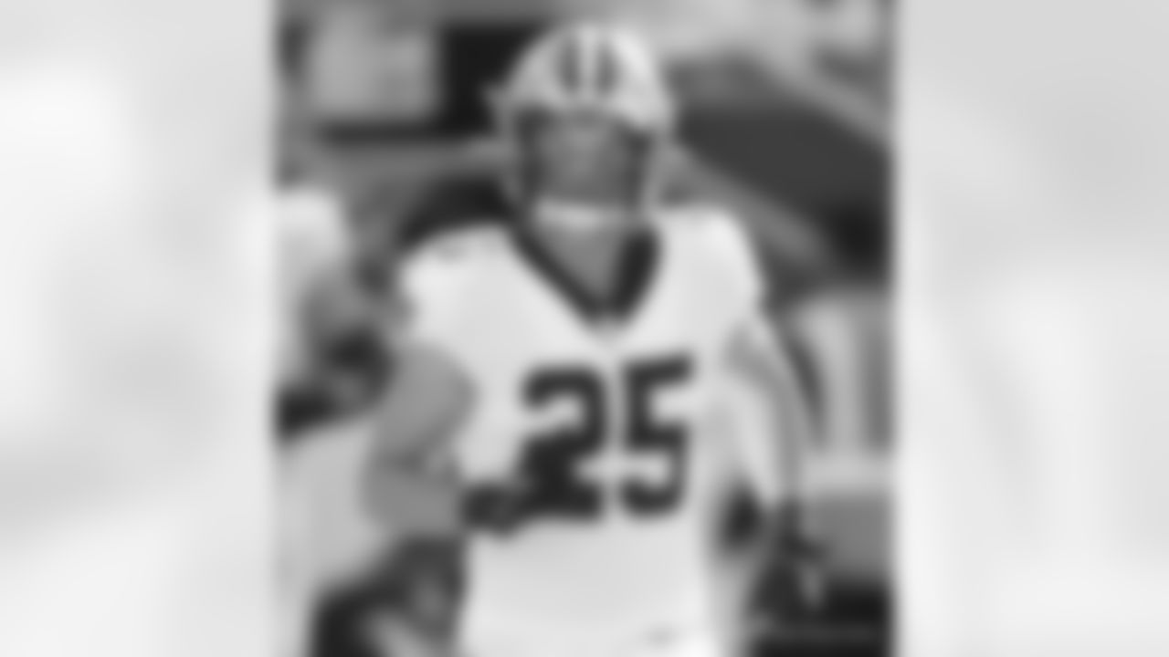 Check out the game action from the New Orleans Saints win against the Philadelphia Eagles in Week 17 of the 2022 NFL season.