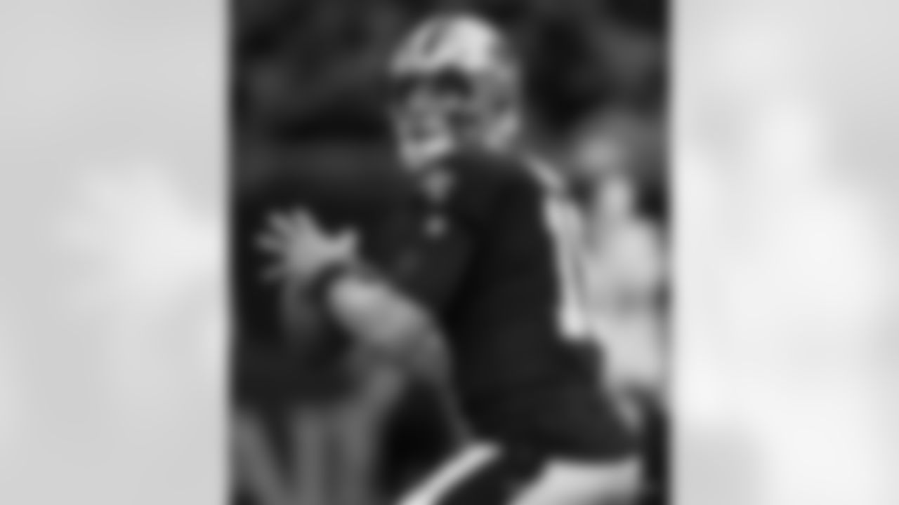 New Orleans Saints players in action during their 2022 Preseason Week 3 game against the Los Angeles Chargers.