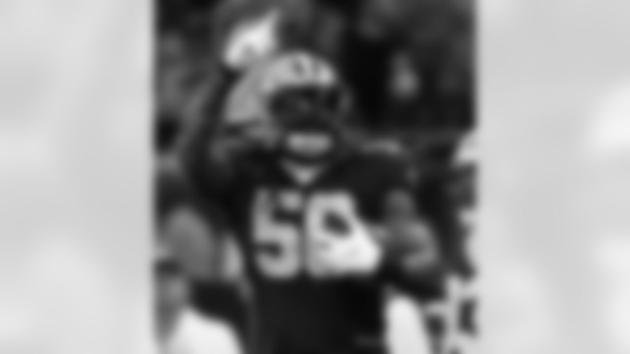 New Orleans Saints linebacker Demario Davis (56) in action during their 2022 Week 2 game against the Tampa Bay Buccaneers.