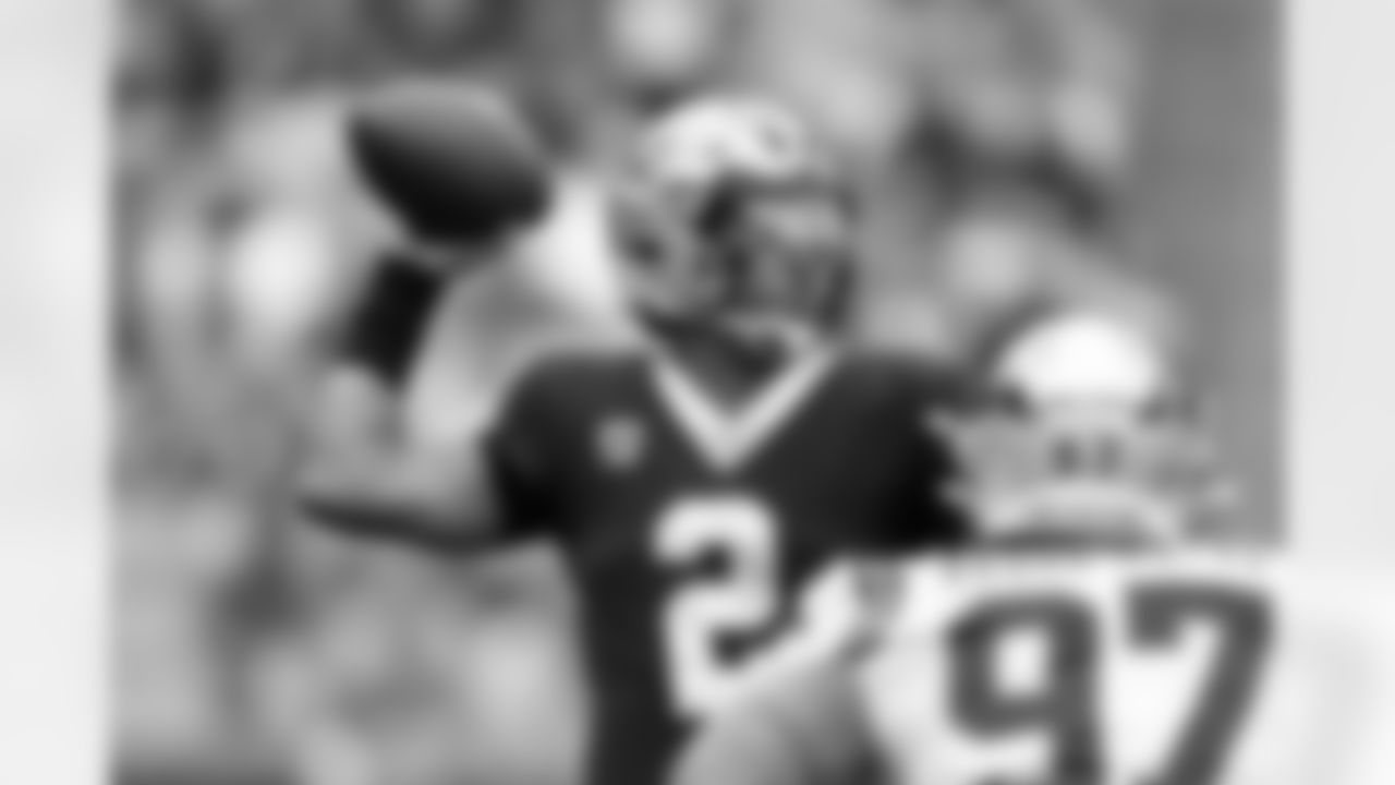 New Orleans Saints quarterback Jameis Winston in action during their 2022 Week 3 game against the Carolina Panthers.