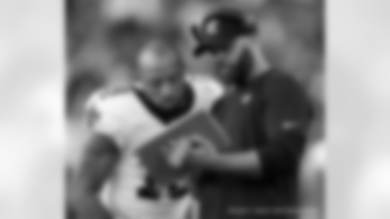 Check out the team arrivals and preparations from the New Orleans Saints ahead for their Week 12 matchup against the San Francisco 49ers.