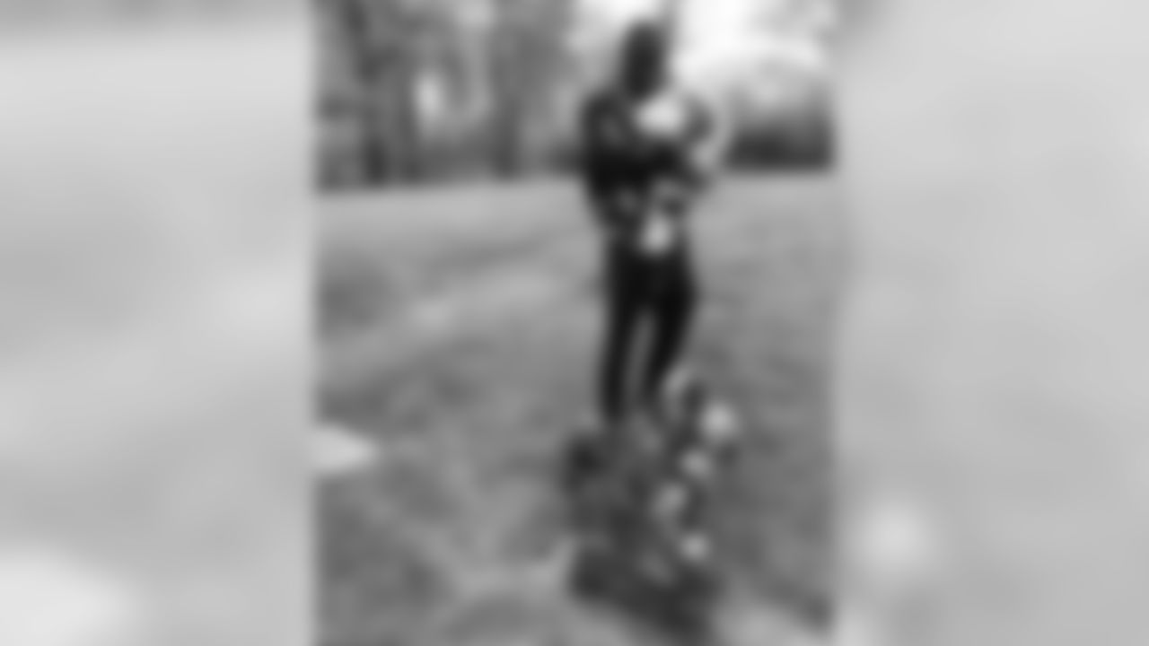 Justin Hardee: Happy Mother's Day to my queen! Sr and Jr love and miss you to death