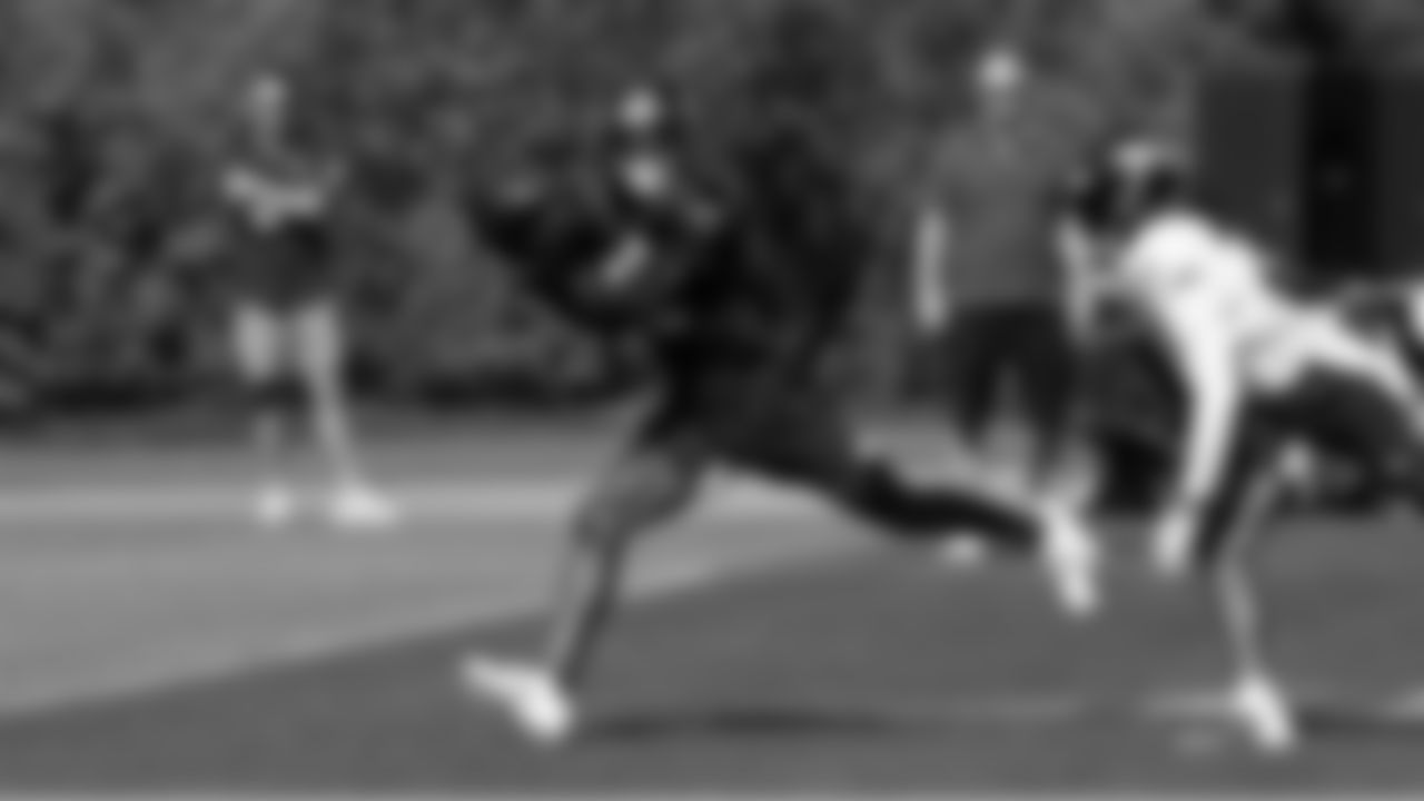WR Jaron Brown