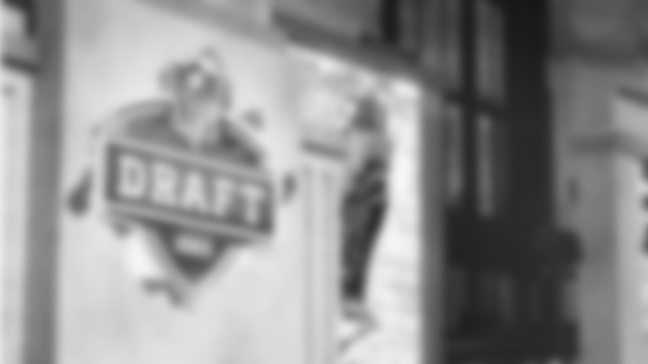 Seahawks-NFL-Draft-20230427_16-43-45_60