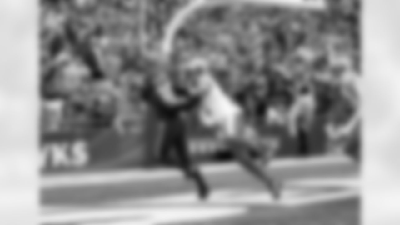 Seahawks wide receiver Tyler Lockett (16)