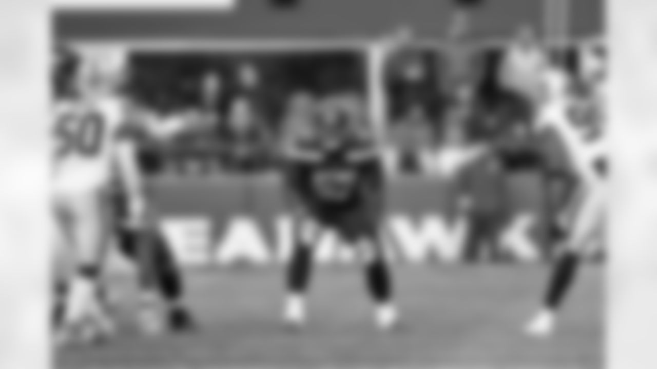 Seahawks-Top-Shots-Rookies-20221127_13-50-52_12307