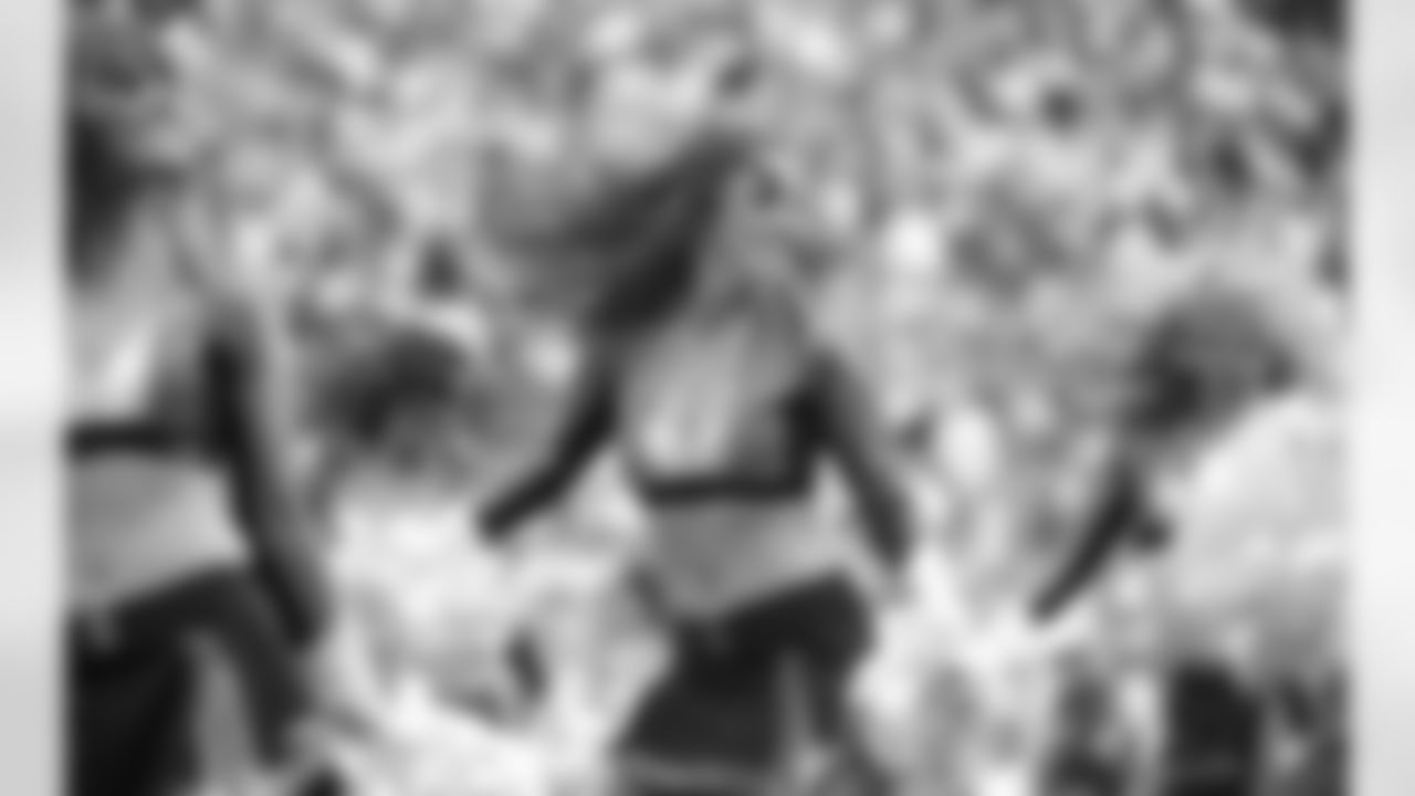 2010 - Week 1 Sea gals