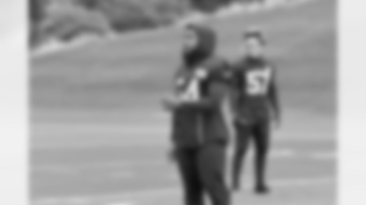 Seahawks players practice on August 31, 2021 at the Virginia Mason Athletic Center in Renton.