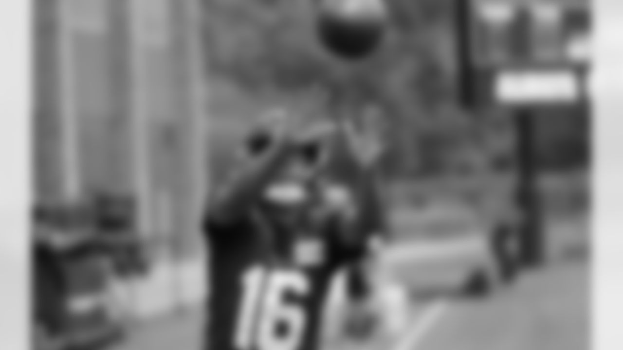 Seahawks players participate in Minicamp at Renton's Virginia Mason Athletic Center on June 7, 2022.