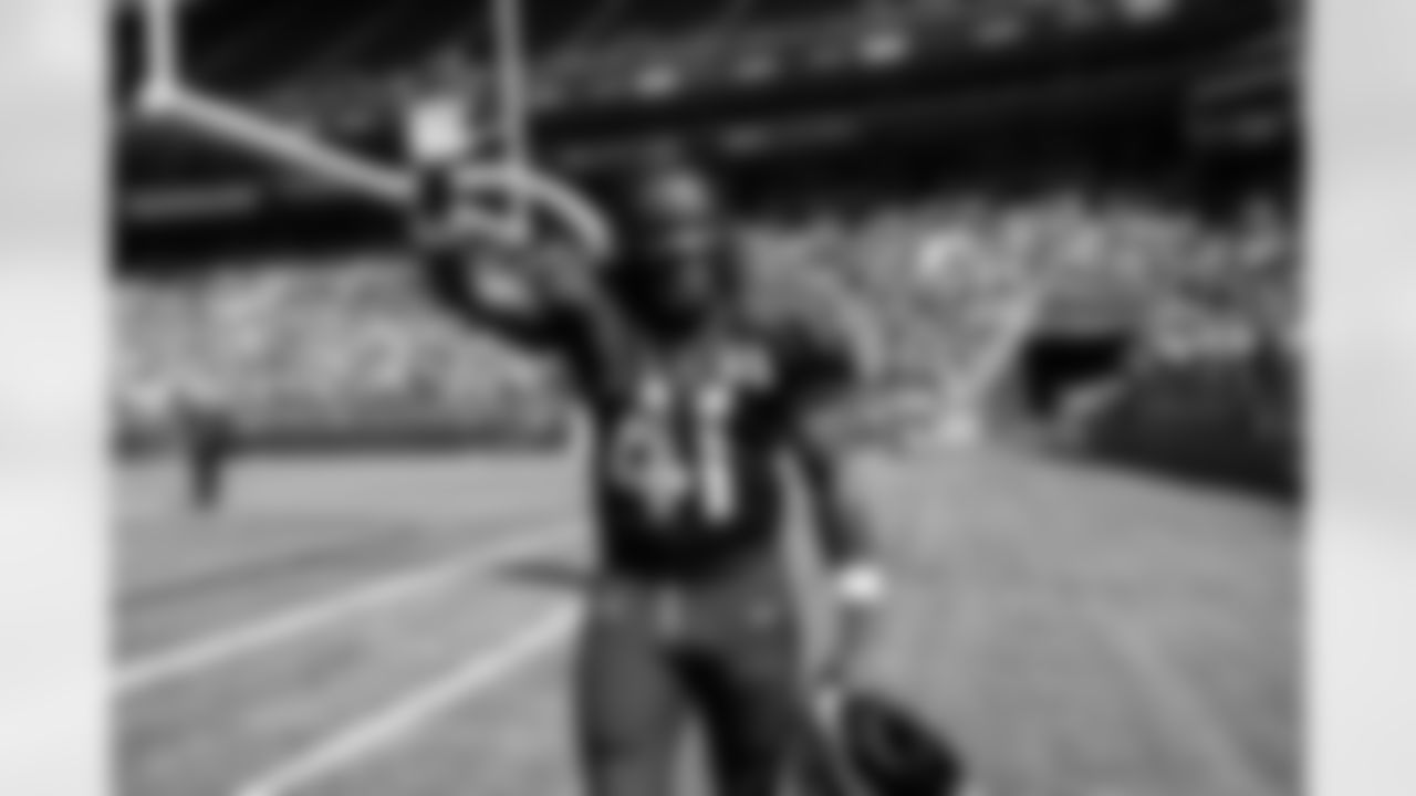Alex Collins Through the Years - 20210808_14-47-52_8146