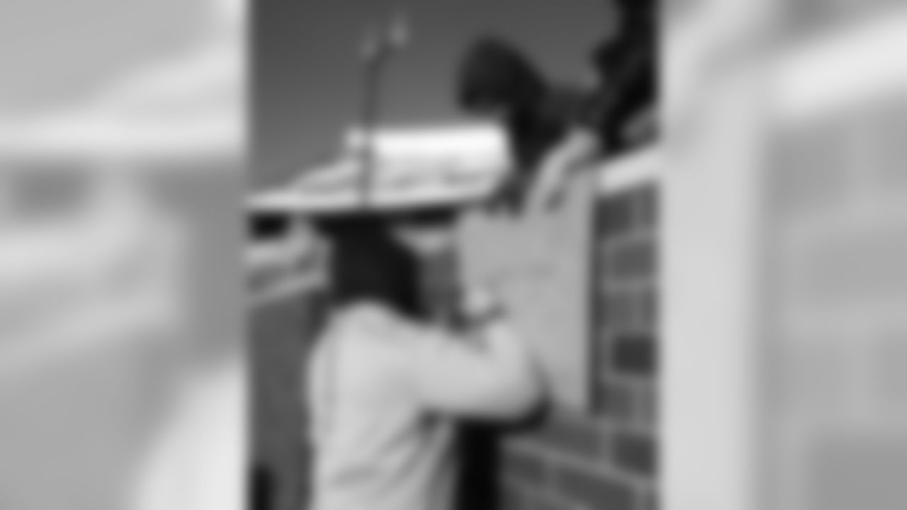 cst_ek2v0549_0.jpg