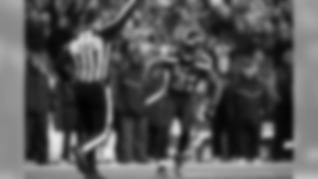 Seattle's Kam Chancellor celebrates a tackle for loss near the end of the second quarter.