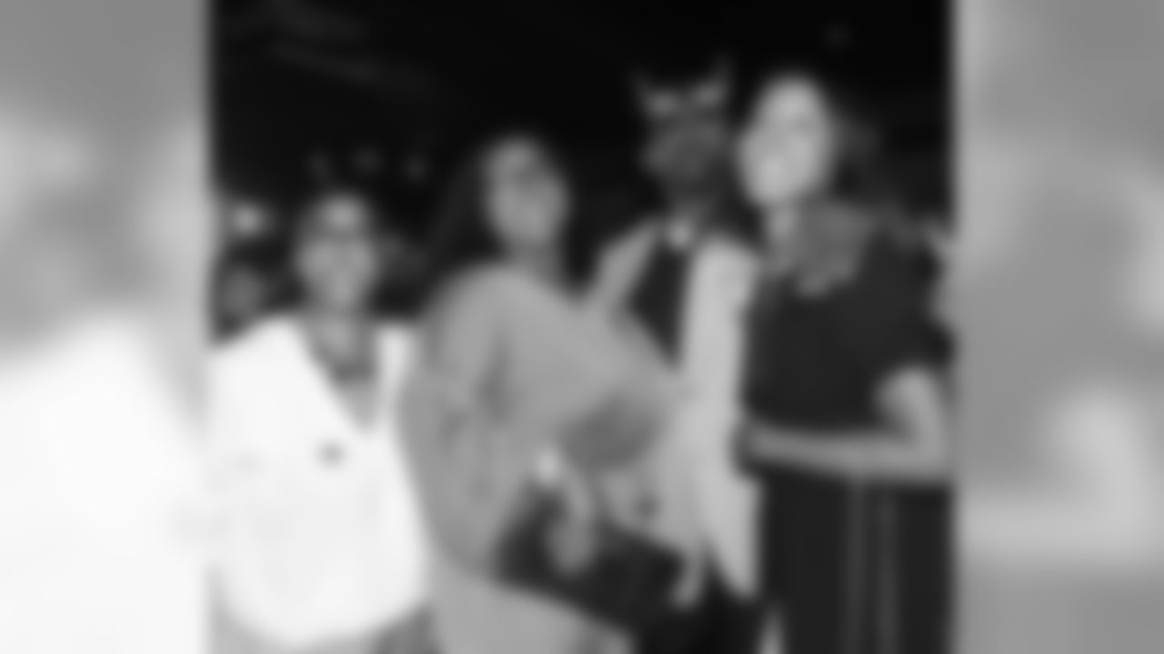 cst_am4i3946.jpg
