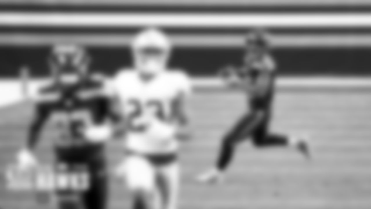 EyeOnTheHawks_17_16-37-51_RF_XRF3235
