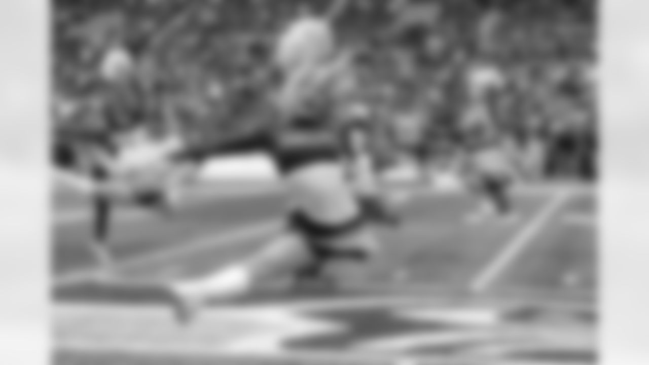 The Seahawks Dancers hit the field for the Seahawks' Week 3 game against the Carolina Panthers on Sunday, September 24, 2023.