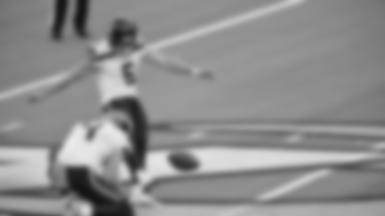 20201115_Week-10-Nesquik_00-41-44_SEAvsLAR_Action-LCC-00008
