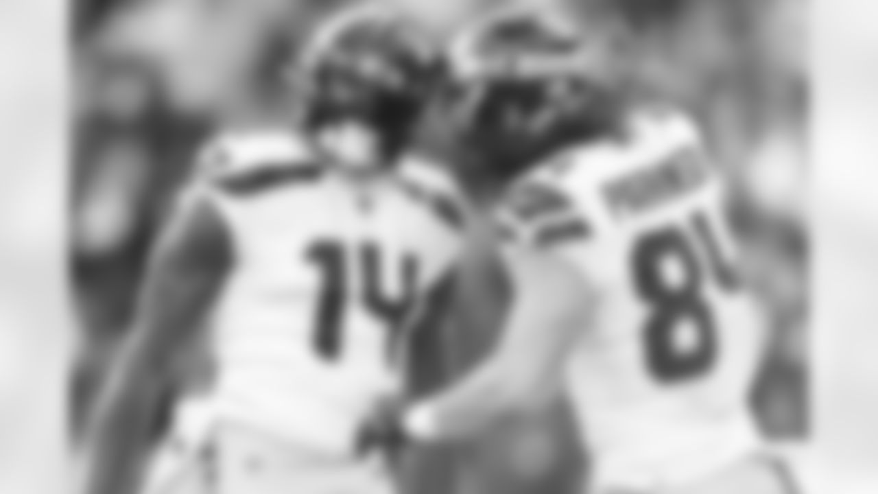 Seahawks-Top-Shots-Offense-20230114_14-33-39_7552