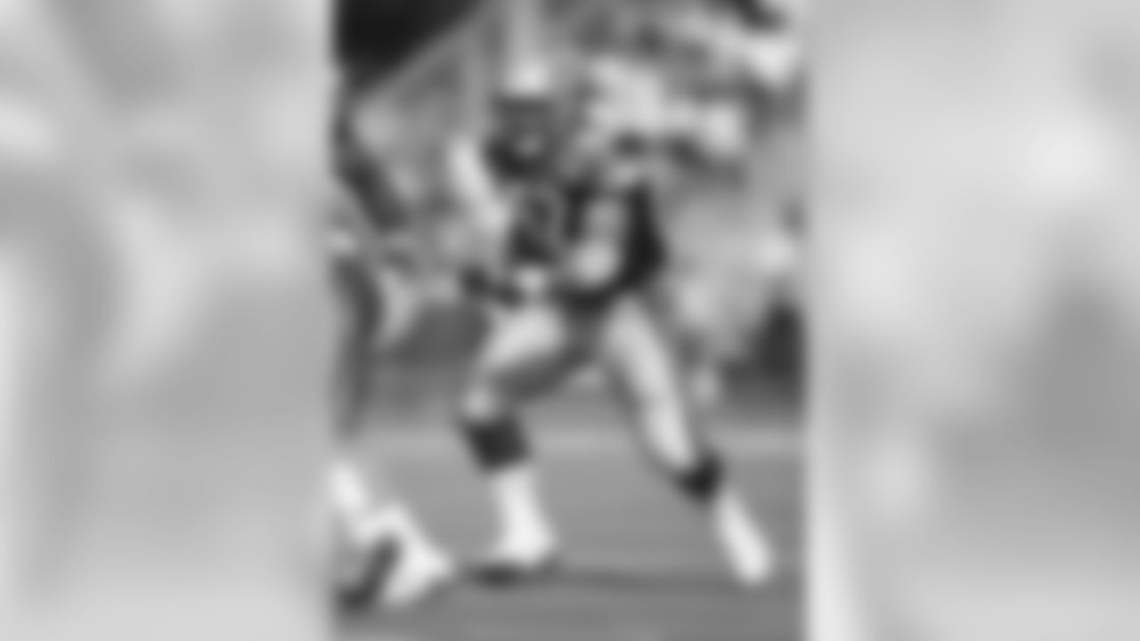 52 - G/C Kevin Mawae