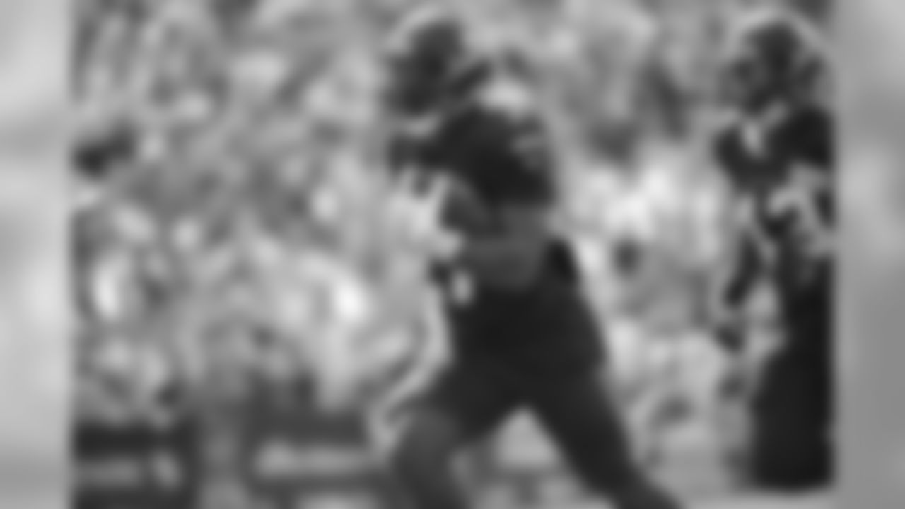 RB Mike Davis