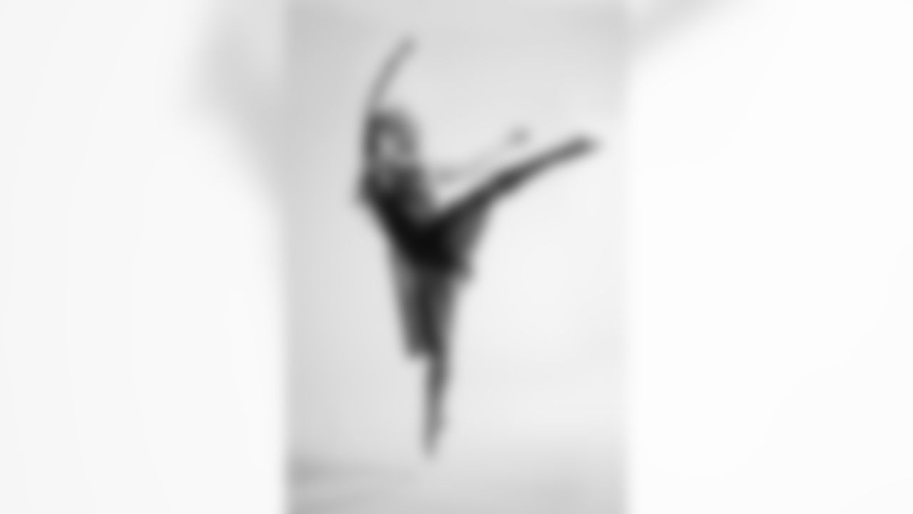 20230420_MENTAL_HEALTH_AWARENESS_SEA_DANCERS_SASKIAP--35