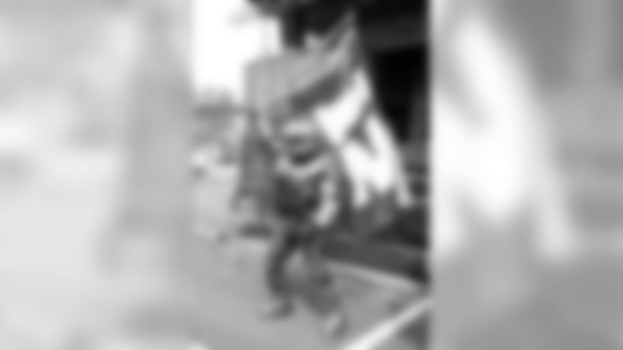 cst_am4i6799.jpg