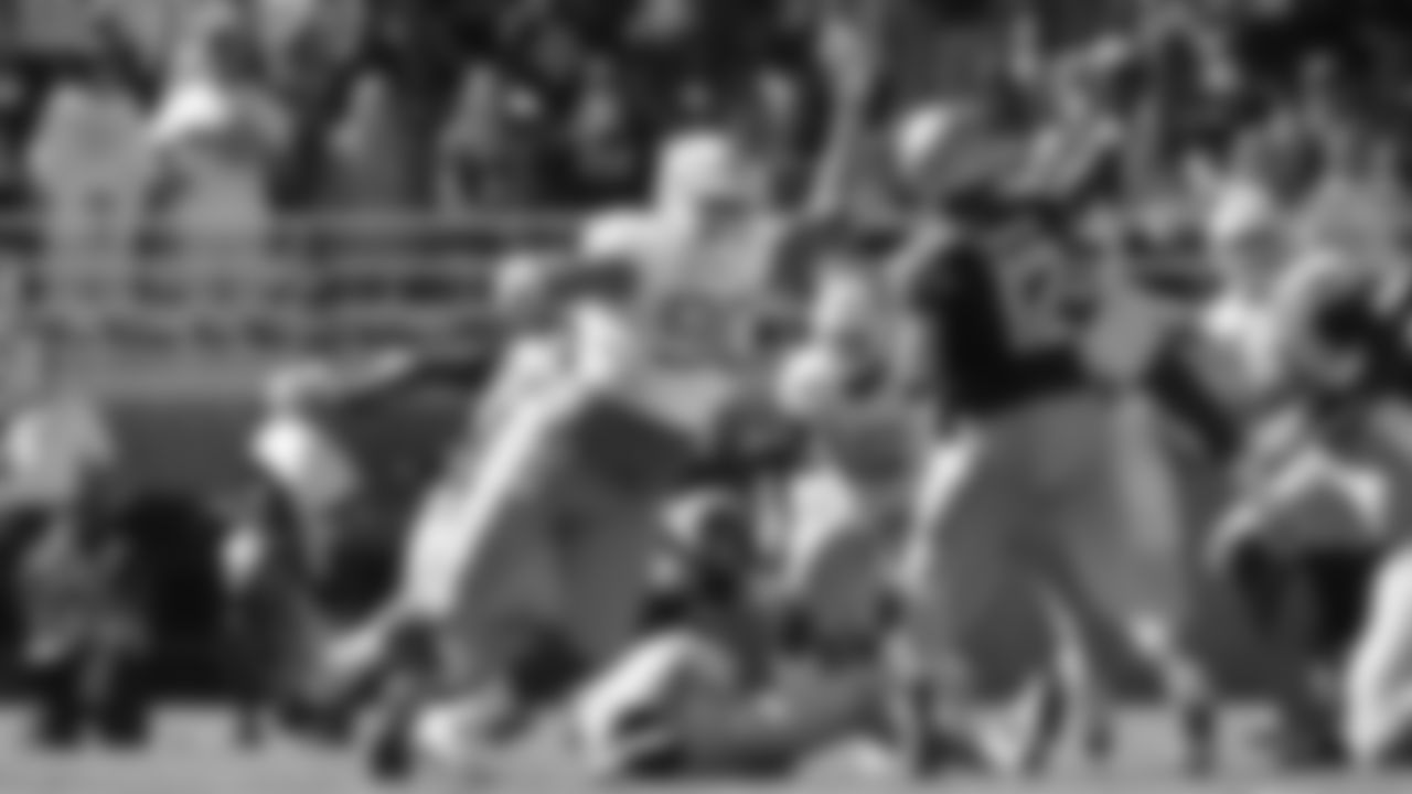 Nazair Jones
University of North Carolina Football v Florida State
Doak Campbell Stadium
Tallahassee, FL
Saturday, October 1, 2016