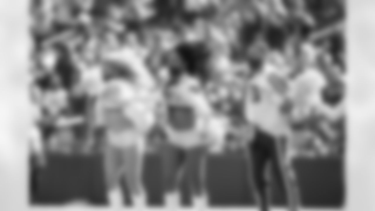 Seahawks Dancers perform during preseason Week 2 vs. the Tennessee Titans at Lumen Field.