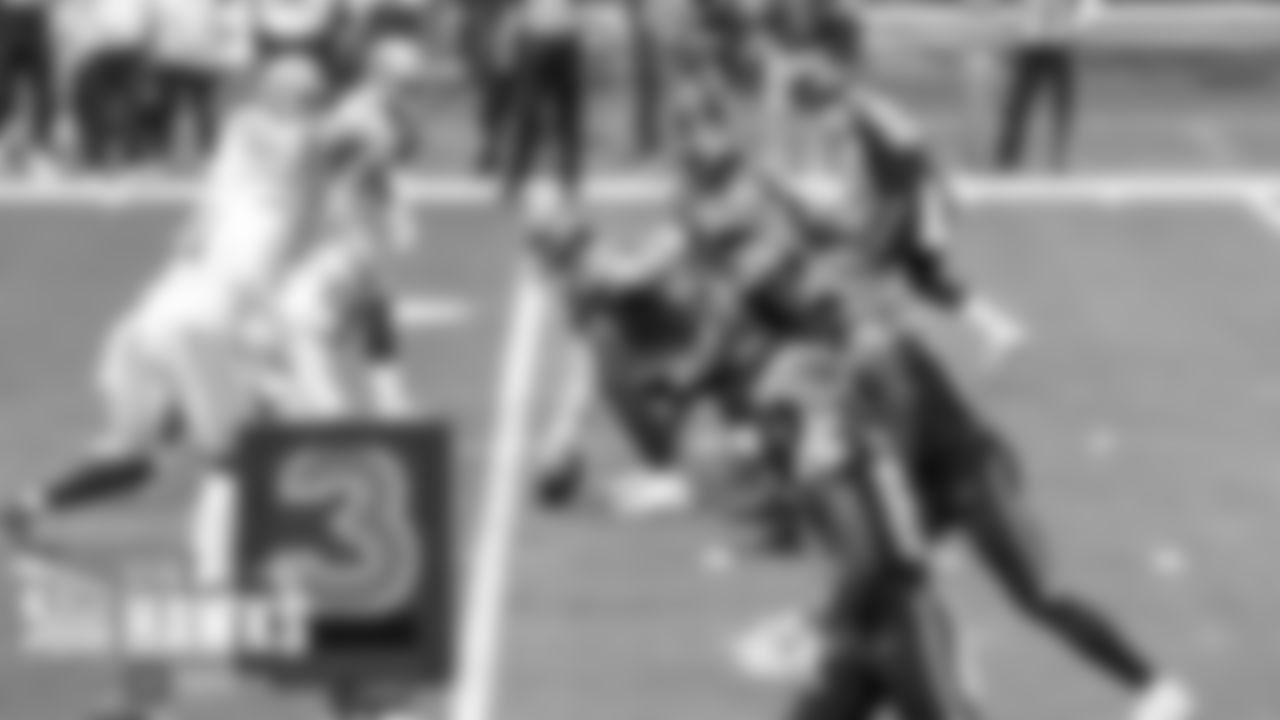 EyeOnTheHawks_17_14-37-48_TR_DSC9909