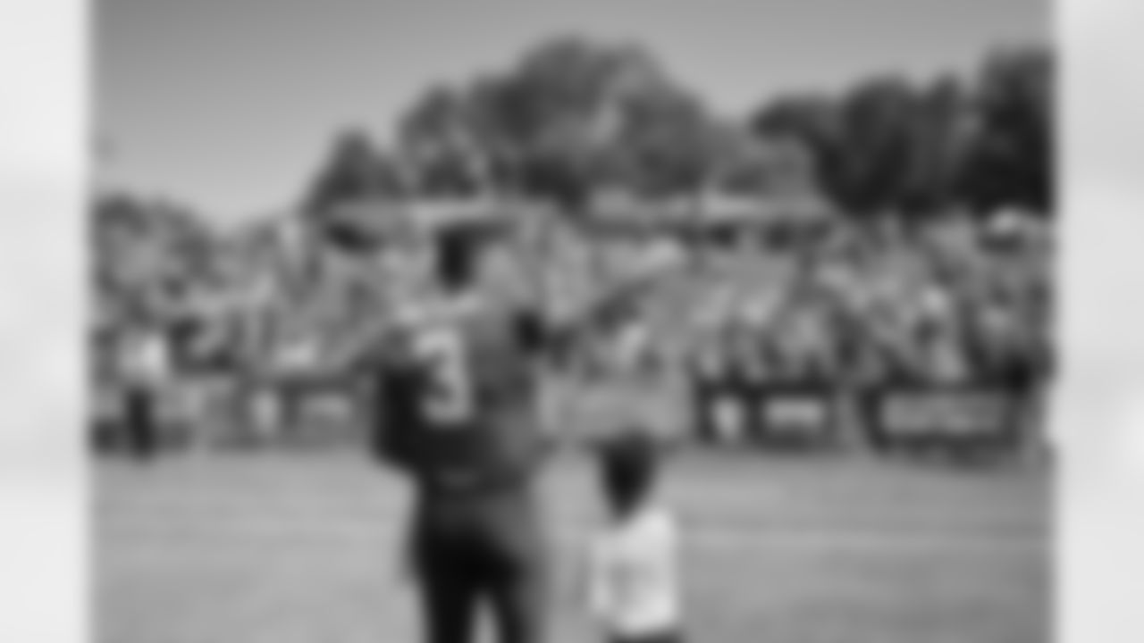 Seahawks players took the field for Training Camp practice #6 on August 4, 2021 at Renton's Virginia Mason Athletic Center.