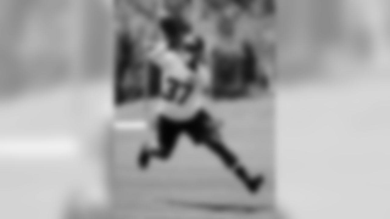 FS Earl Thomas