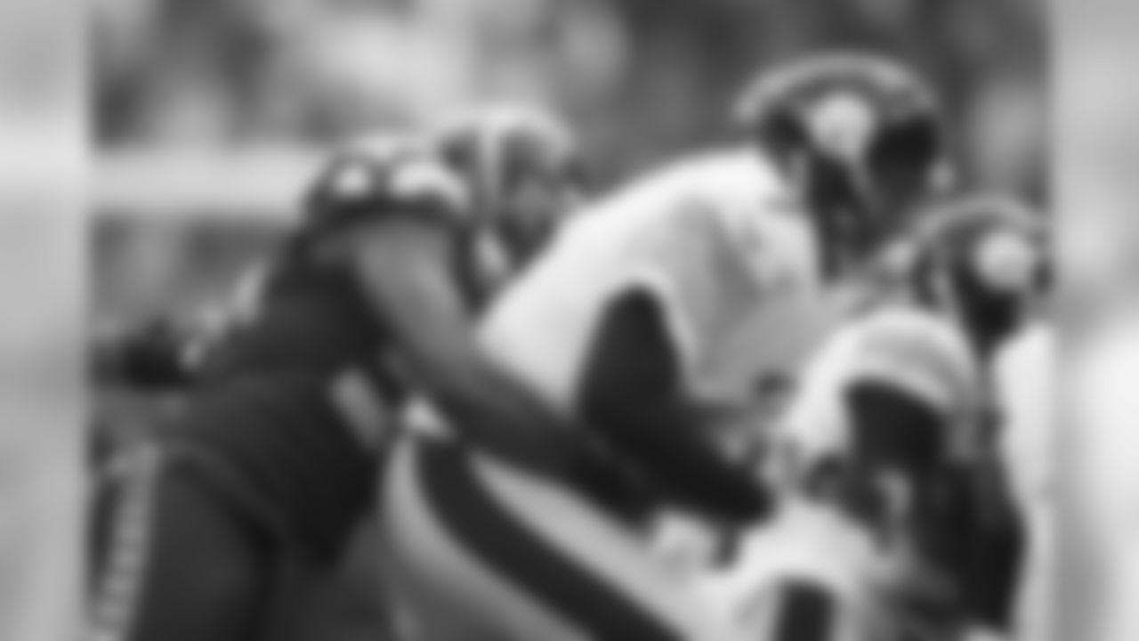 Player: QB Austin DavisCause: Seattle Children's HospitalArtist: CuSDavis: "It's all about the kids. The cleats are inspired by a patient at Seattle Children's Hospital. I chose my organization for Luke, and I just wanted to bring a little hope to him with his life. He's a strong dude, and I have learned a lot from him."