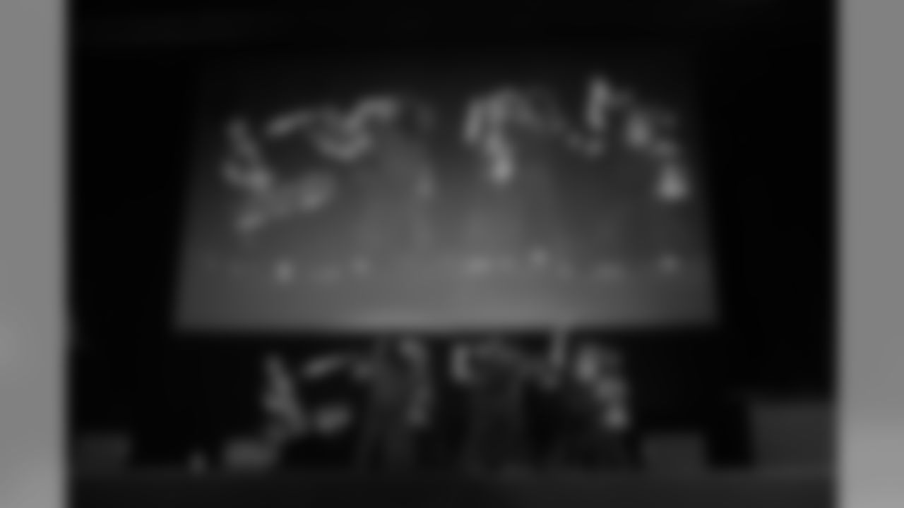 2cst_am4i5499.jpg