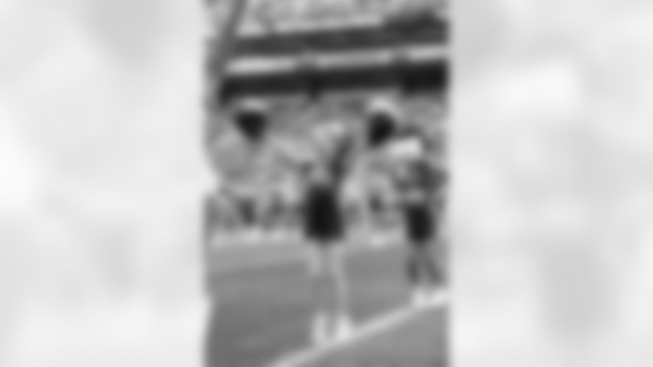 20220818_CHIvsSEA_SEA_DANCERS_SP-7480