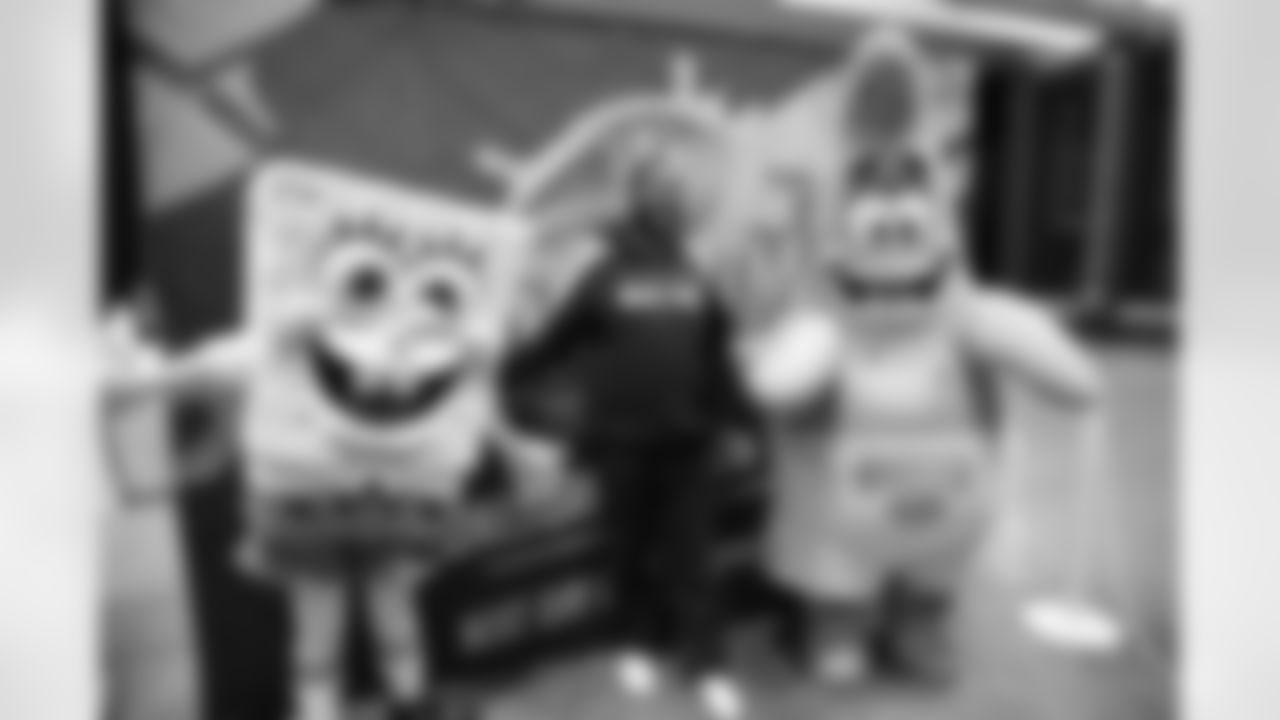 Seahawks-Nickelodeon-20230101_11-16-41_1324