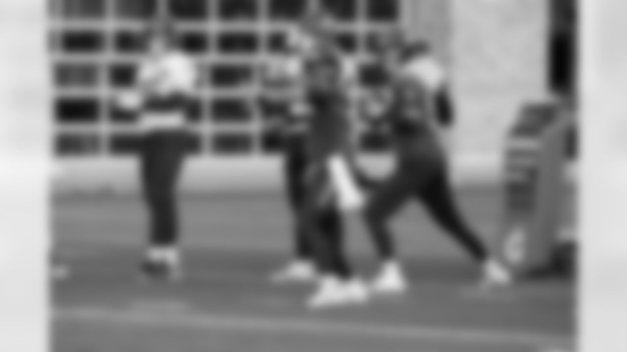 Seahawks players practice at the Virginia Mason Athletic Center in Renton on November 8, 2021.