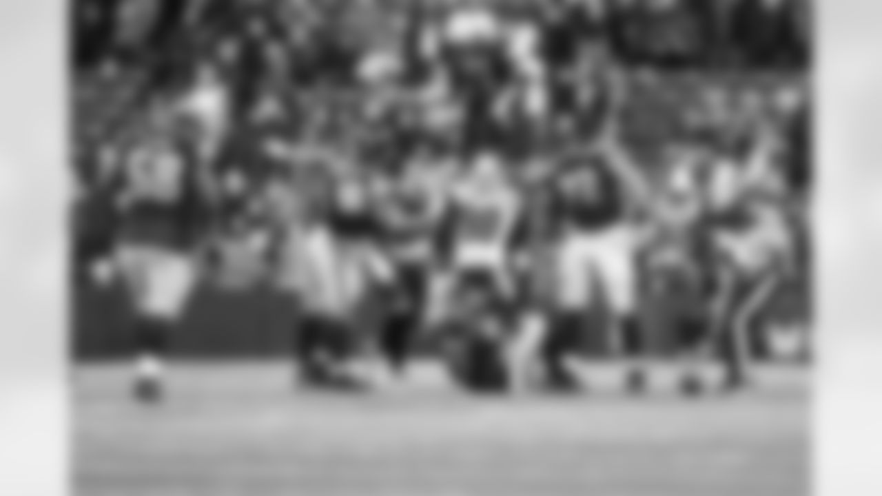 20221211_CARvsSEA_MAR_RM3_6398